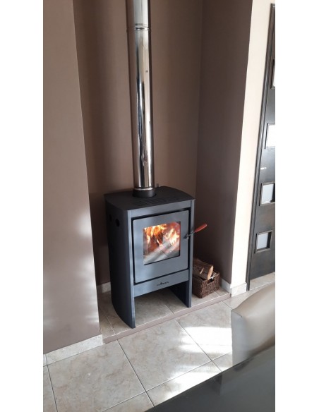 CALEFACTOR A LEÑA - CHALTEN 9.000KCAL. .AMBIENTE A CLIMATIZAR 110 M2 .SALIDA DE 6" TROMEN